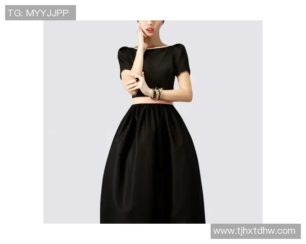 足球明星女装礼服时尚搭配图片展示尽显优雅魅力与运动风范 足球明星女装礼服时尚搭配图片展示尽显优雅魅力与运动风范